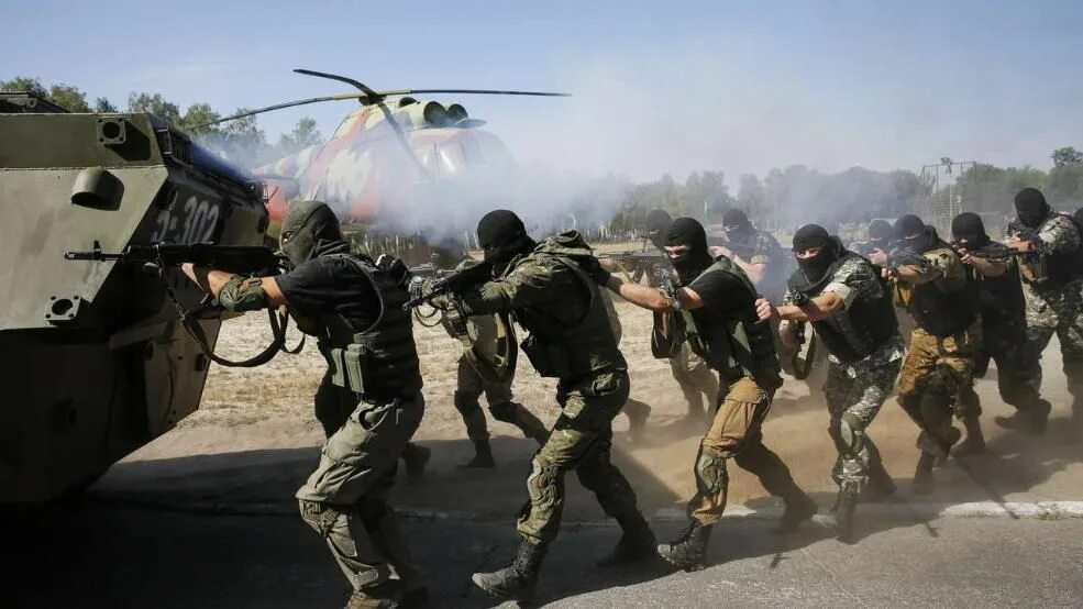 Картинки military conflicts. Латвия в нато армия. Армия китая на рабочий стол. Современная война. Спецназ рукопашный бой американский сша.