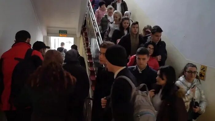 Учебная пожарная тревога. Учебная пожарная тревога в школе. Тревога в школе. Учебная пожарная тревога в школе. Тревога в школе.