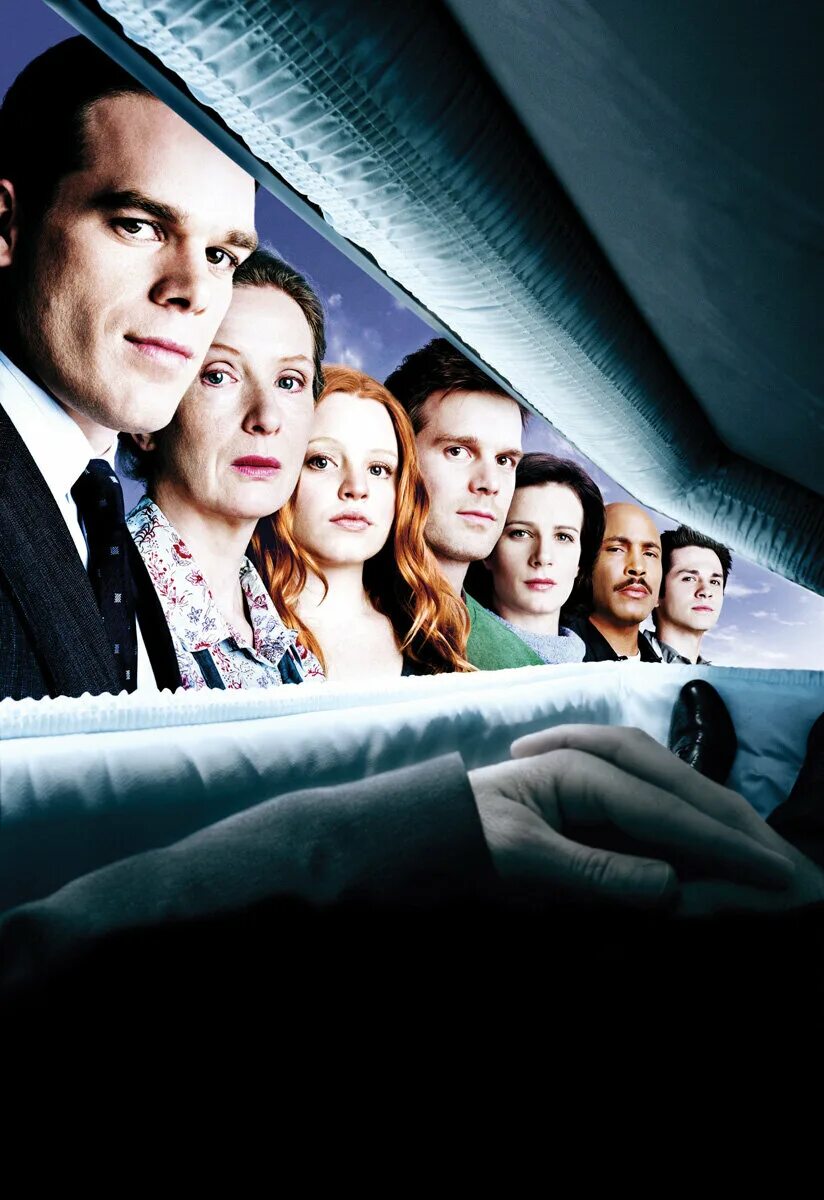 Клиент всегда мертв 1. Клиент всегда мертв 1. Шесть футов под землей сериал. Майкл си холл клиент всегда мертв. Клиент всегда мертв 1.