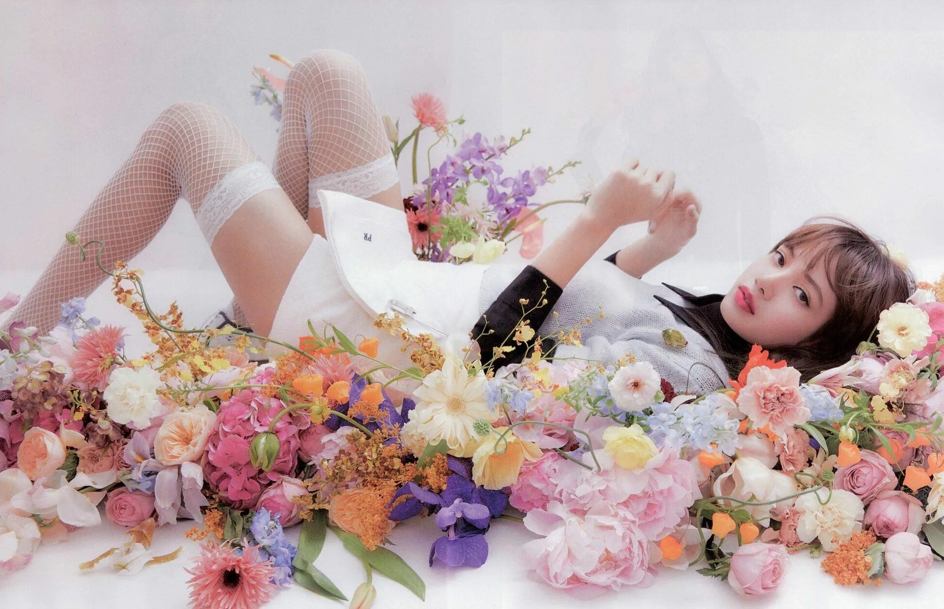 Lisa s перевод. Lisa blackpink. lisa blackpink 2025. lisa blackpink 2025. lalisa manoban 2025.
