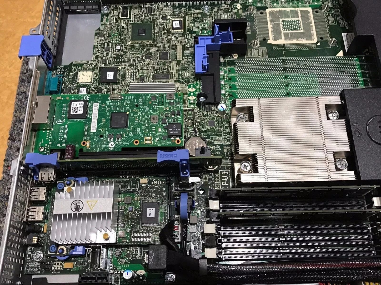 Dell poweredge r620 8 sff. R 320 8 t 2. Dell poweredge r430. Dell - poweredge r320 console. Сервер dell poweredge r320.