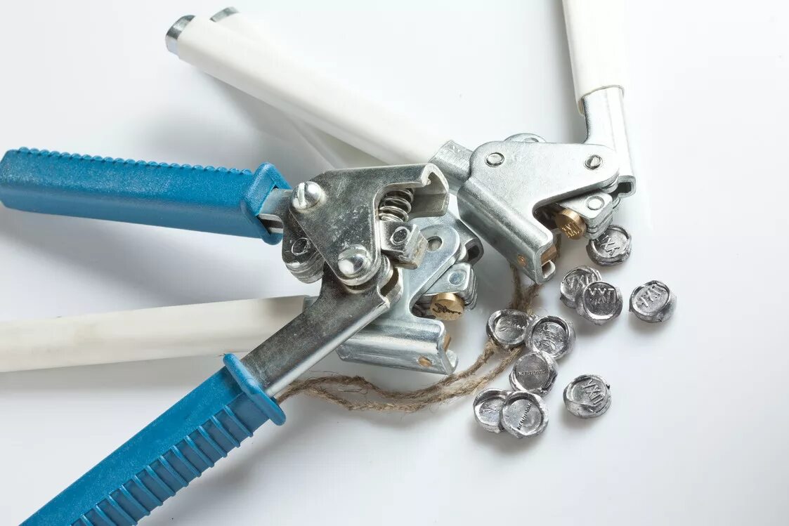 Знак ограничения скорости 5 км/ч. Быть не более 10 мм. Более 10 лет на рынке. Пломбиратор 007-00123-000 чаб 39. Почта россии очередь более 5 человек.