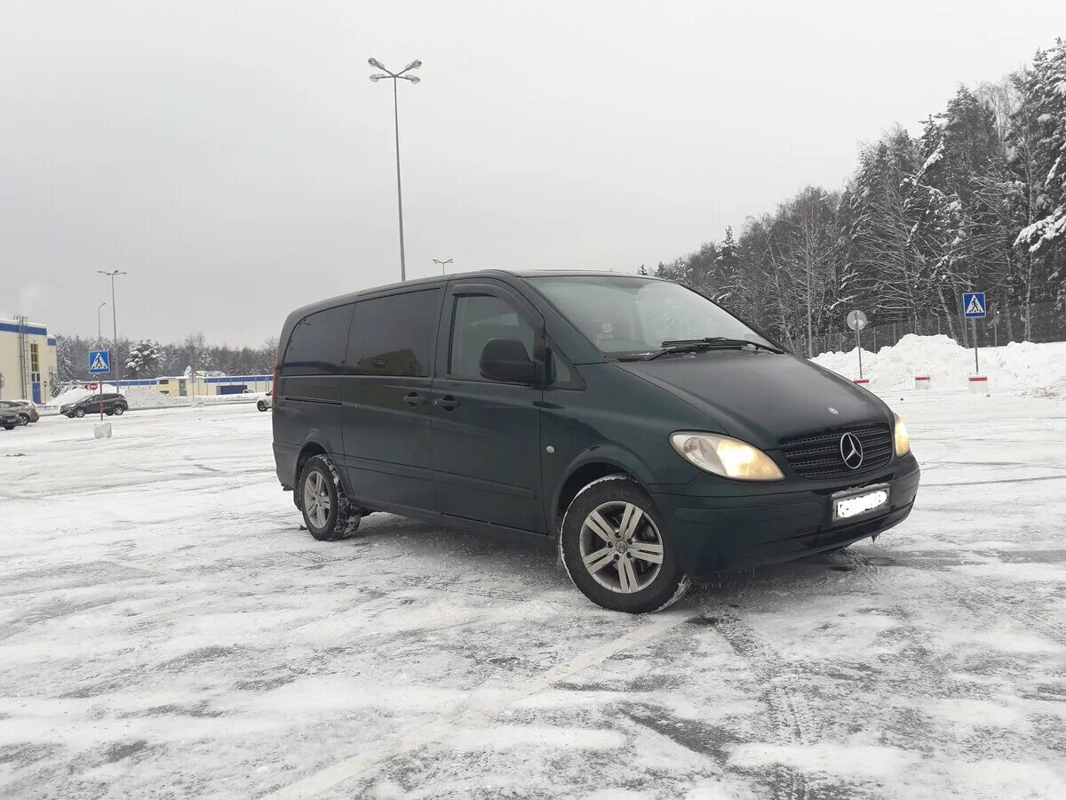 Мерседес б 180 задний. Мерседес бенц б 180 2009. Мерседес центр. Мерседес 2012. Мерседес б 180.