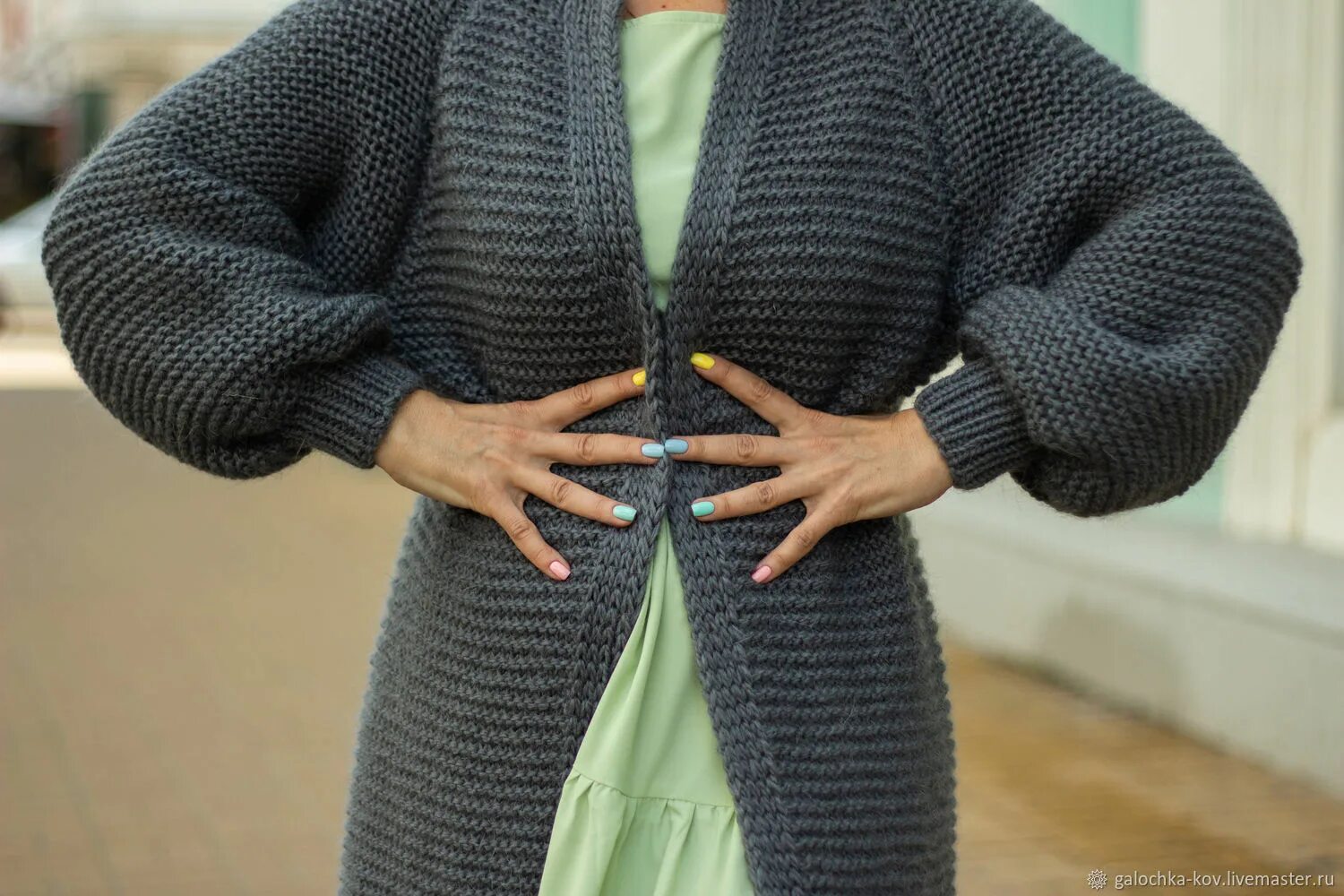 Кардиган оверсайз с юбкой. Кардиган бежевого цвета. Кардиган малинки. Кардиганы ростов. Кардиган мятного цвета.