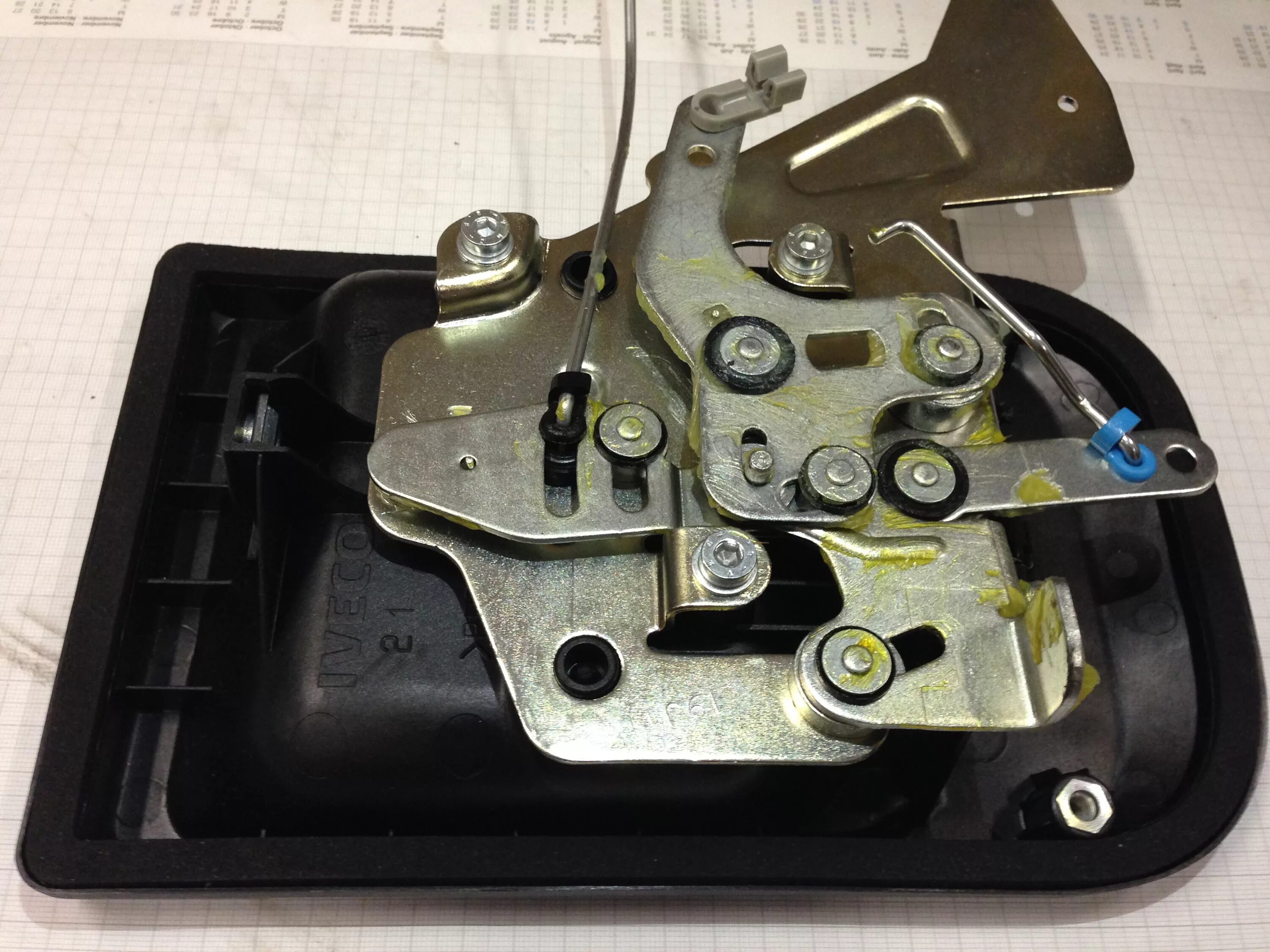 внутренний замок ваз 2109. механизм замка заднего. замок передней двери ваз 2107. механизм двери 2190 задний левый. внутренний замок передней двери ваз 2114.