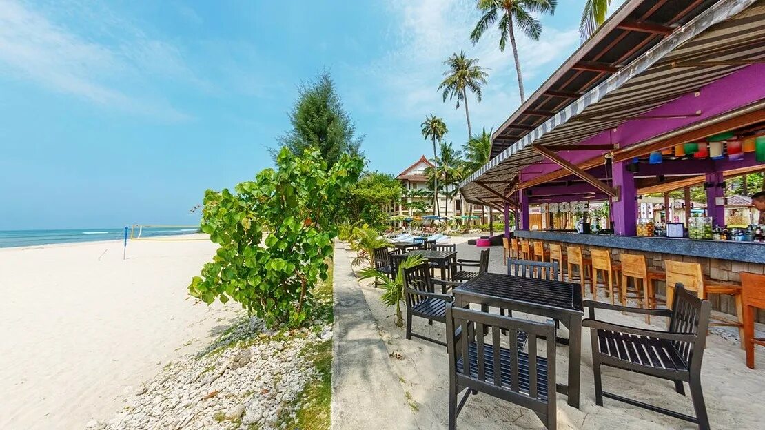 Apsara beachfront resort villa 4. Avani+ Khao Lak Resort. Loloma Beachfront.