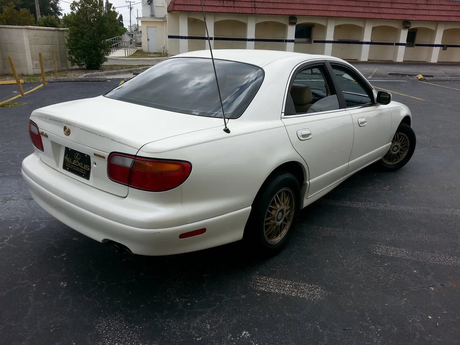 Купить мазда милления. Mazda Millenia 1998. Mazda Millenia 2.5 at, 1998. Mazda Millenia 1994. Мазда Милления 1998.