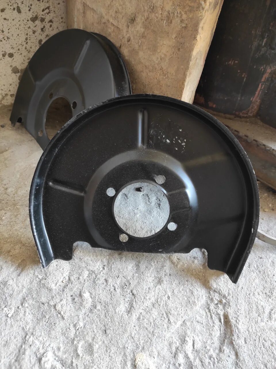 Chevrolet lacetti кожух заднего тормозного диска. Кожух тормозного диска лачетти. Кожух тормозного диска лачетти. Щит тормозной задний шевроле лачетти левый задний. Кожух тормозного диска лачетти.