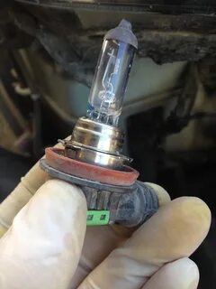 Какие лампы на авенсисе