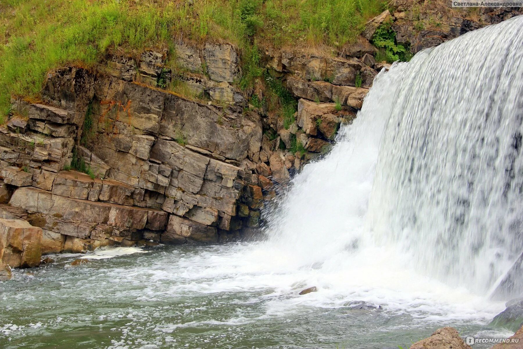 Пермь водопады. Кусье-Александровский водопад. Водопад Грохотун Свердловская область. Водопад Грохотун Байкал. Байновский водопад Свердловская область.