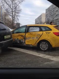 Таксисты устроили