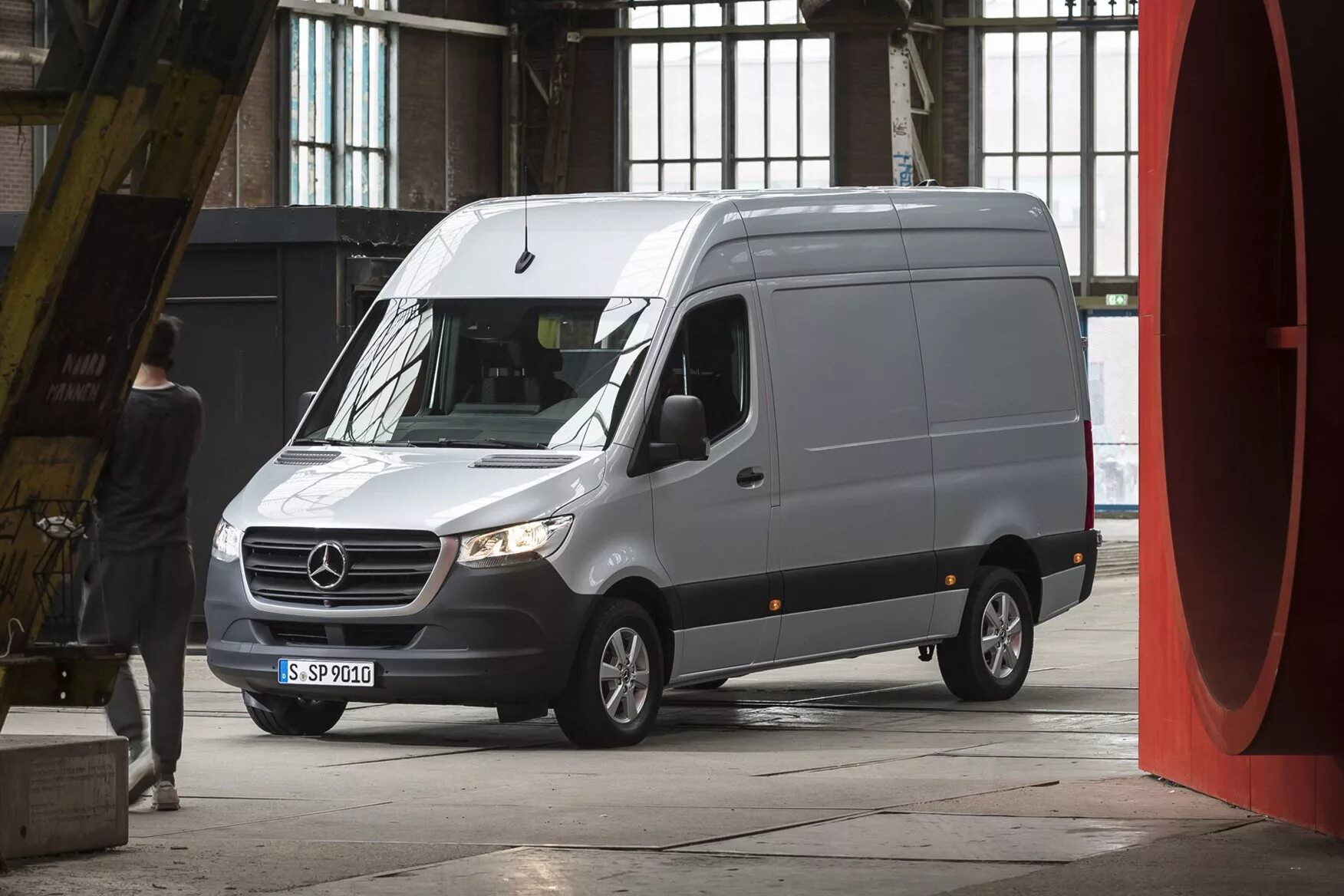 Спринтер 907 купить. Mercedes Benz Sprinter 2021. Мерседес Спринтер грузовой фургон. Кастенваген Sprinter. Mercedes Benz Sprinter грузовой.