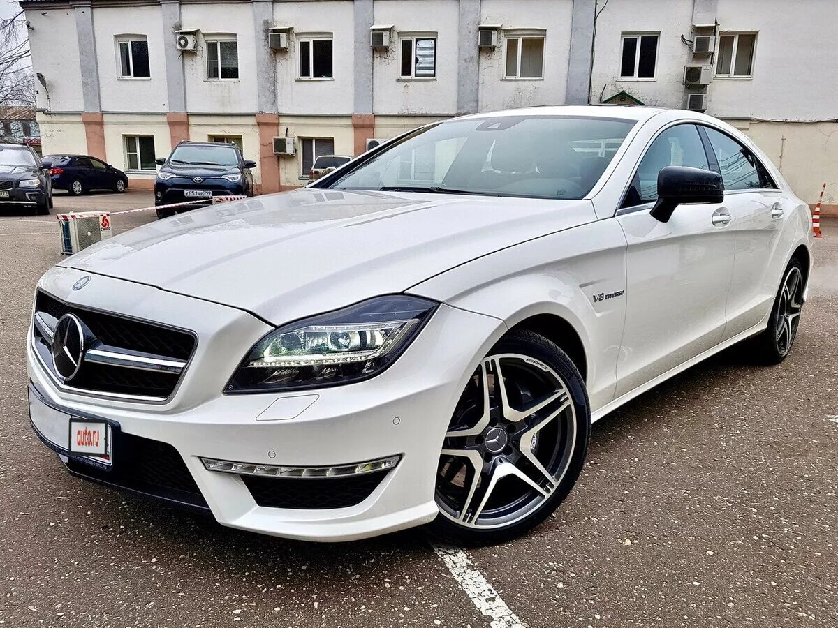 Цлс 218. Mercedes CLS 63 AMG 218. Mercedes CLS 63 AMG White. Mercedes Benz CLS 218. Mercedes Benz CLS 500 AMG 63.