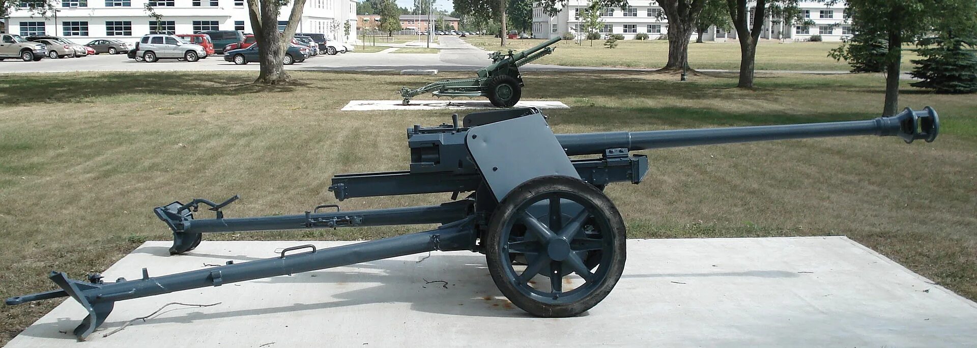 Pak 40 пушка. Pak40 немецкое 75-мм противотанковое орудие. 75-Мм противотанковая пушка Pak 40. Противотанковые орудия пак 40.