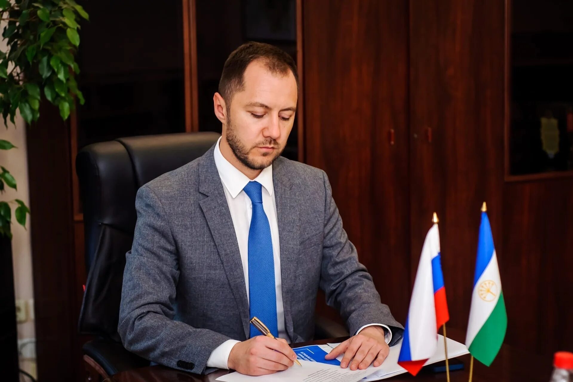 Забелин максим васильевич министр. Айрат рахматуллин уфа. Министр здравоохранения литвы. Министр здравоохранения рб рахматуллин. Министр здравоохранения рб рахматуллин.