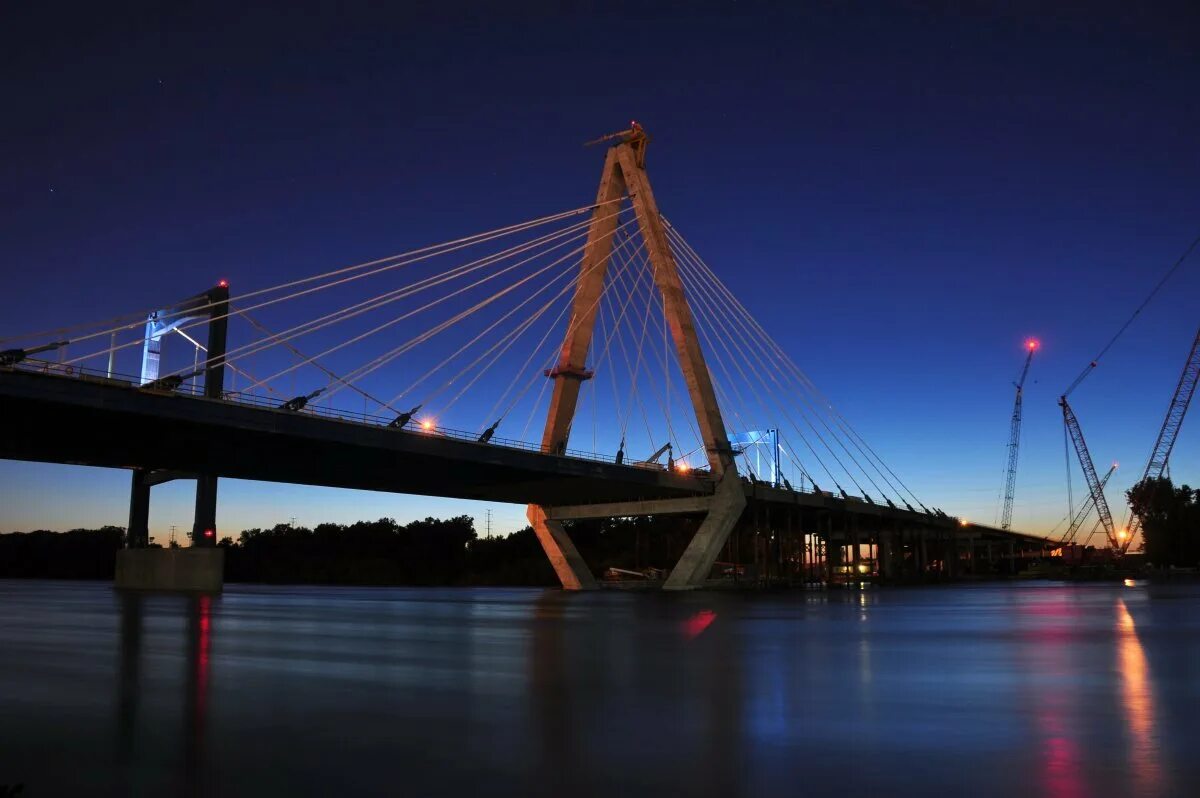 Квантовый мост красноярск. Виноградовский вантовый мост красноярск. Виноградовский мост. Виноградовский мост. Енисей вантовый мост.