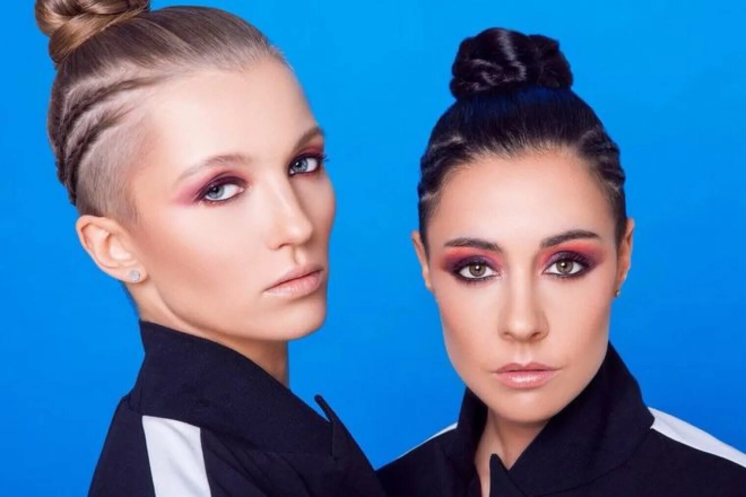 Группа две маши. Группа 2маши. 2 маши книгу читать. Группа 2маши. 2 маши книгу читать.