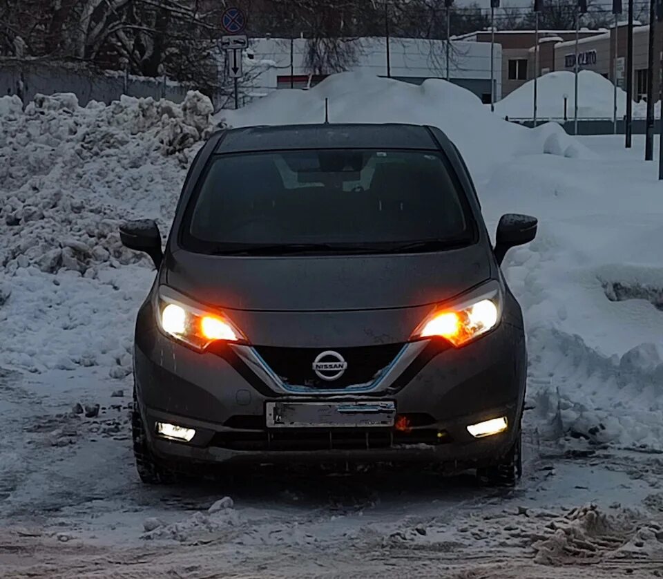 Led фонари Nissan Note e12. Nissan Note e-Power. Led туманки Nissan Note e-Power. Nissan Note e12 лампы в фары. Nissan note лампочки