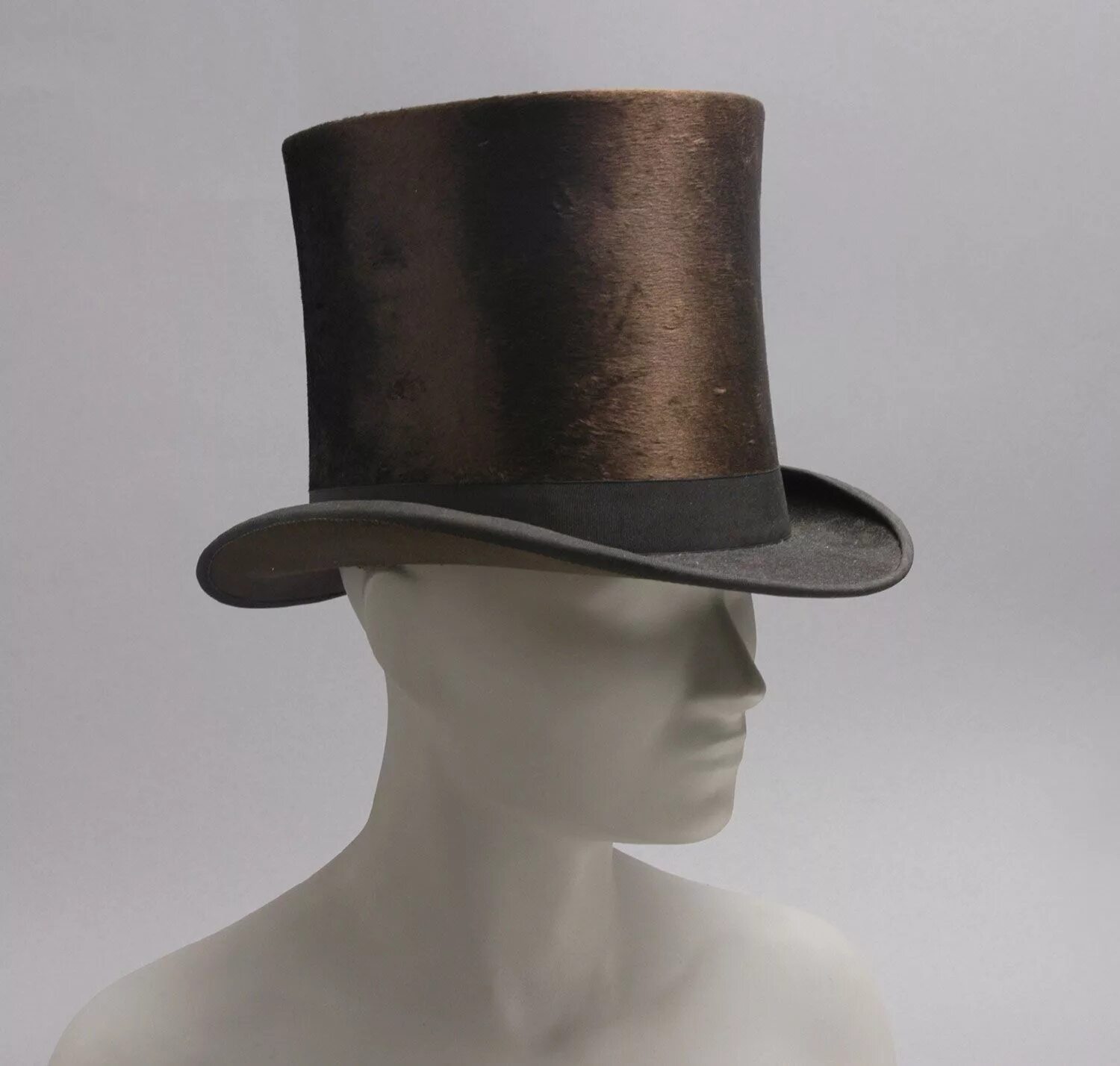 Цилиндр одежда. Боливар шляпа 19 век. Боливар это широкополая шляпа. Шляпа Боннет 19 век. Шляпы Циммерман 19 века.