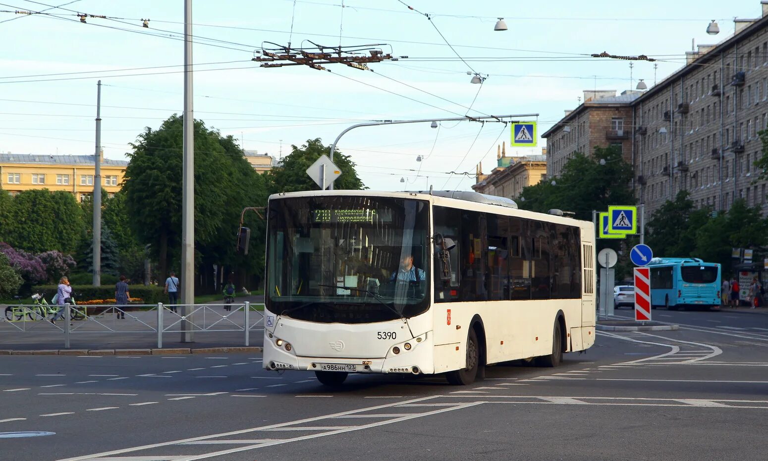 Автобус 210 каменск уральский. Волгабас. МАЗ 210 автобус. Автобус Санкт-Петербург. Волгабас автобус.