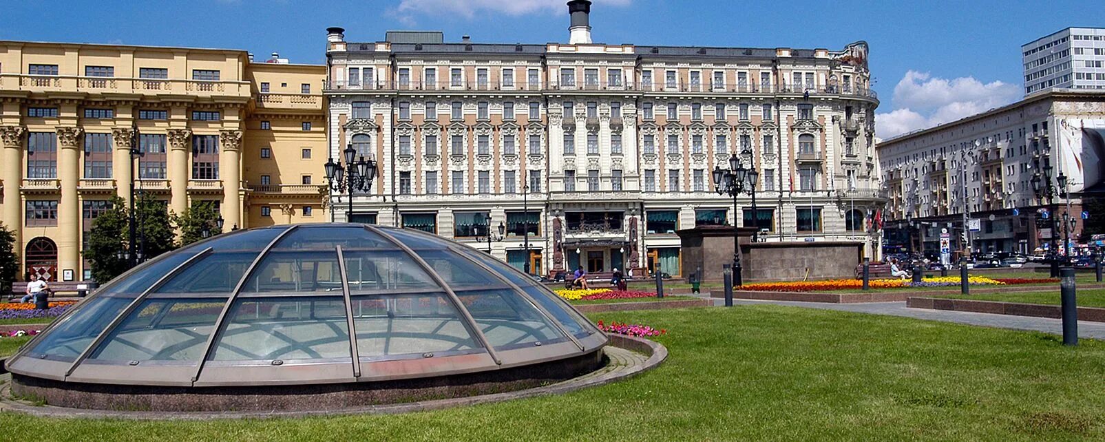 Гостиница националь метро. Националь инфраструктура. гостиница националь москва фото фасада. гостиница националь санкт-петербург вход.