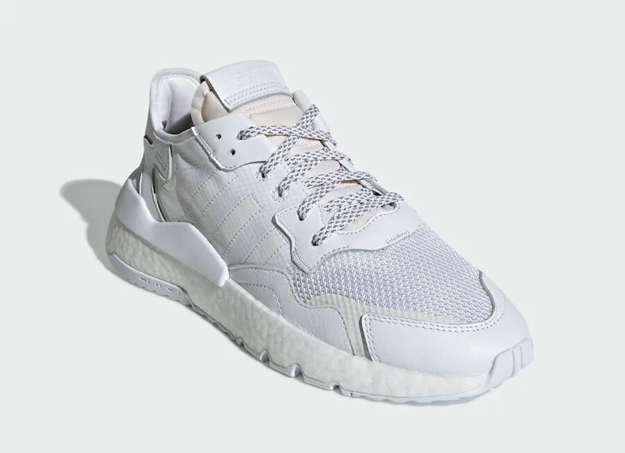Adidas night jogger white. Bd-700-1a11. Fw7095 adidas. Bombardier bd700 white. Adidas alphabounce 2.
