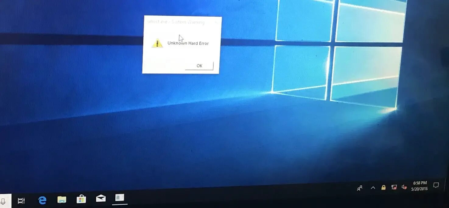 Unknown hard error. Ошибка hard error. windows 10 error. sihost unknown hard error.