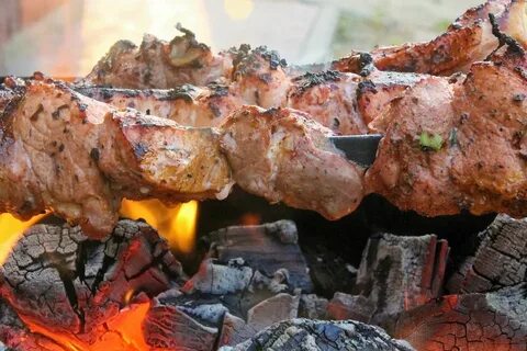 Мясо на углях лабытнанги