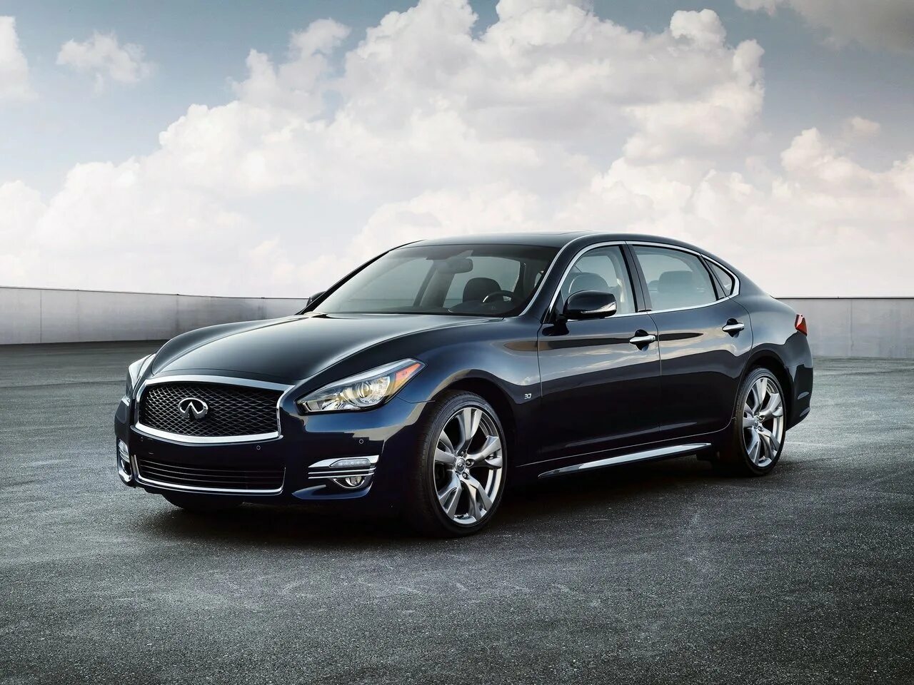 Рестайлинг автомобилей 2015. Рестайлинг автомобиль. Форд рестайлинг. Форд фокус 2016. Синего цвета 2017 год ford mondeo argentina.