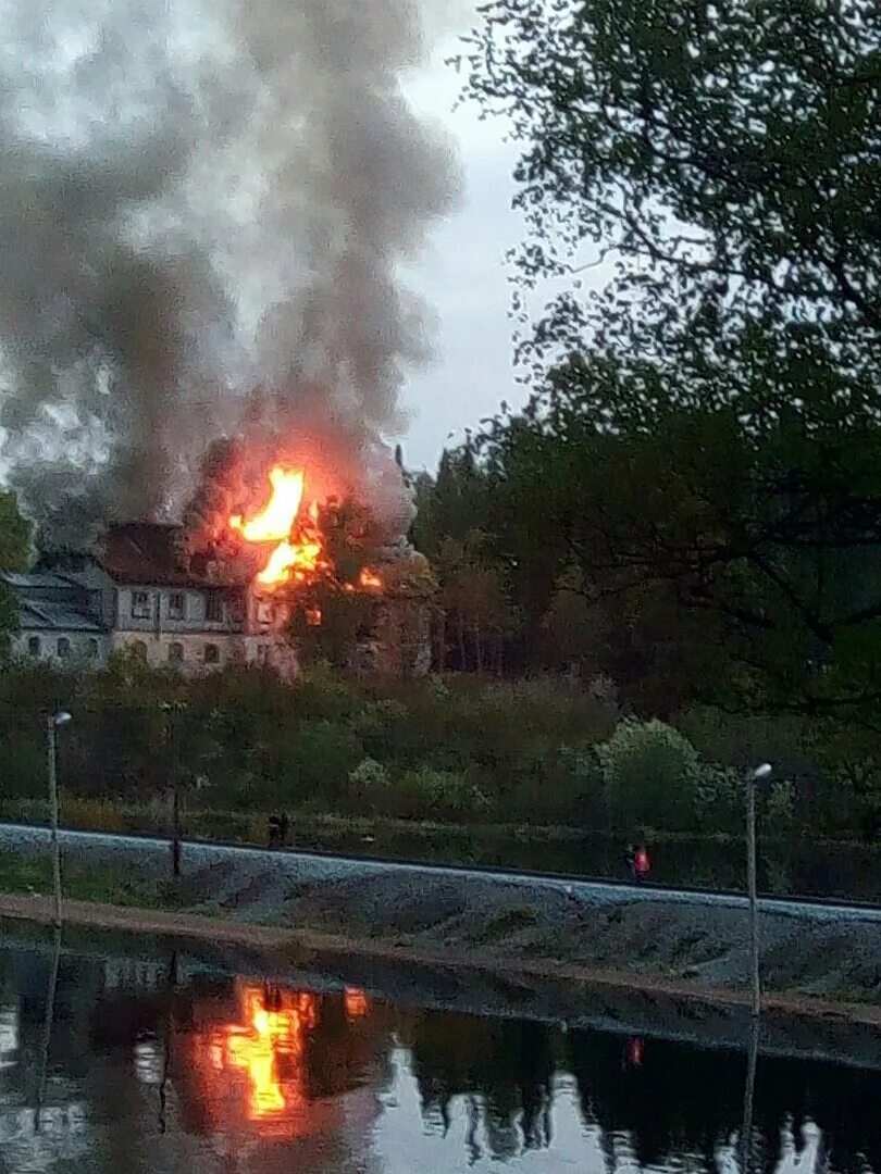 Погода сортавала почасовая. Гроза Сортавала. Подслушано в Сортавала. Сортавала сейчас. Сортавала новости последние.