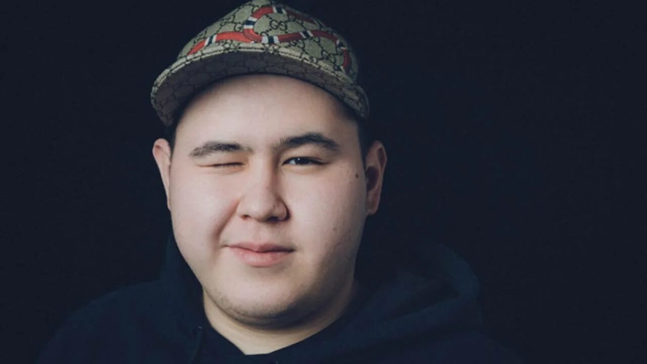 Диджей иманбек казахстан. Клаб иманбек. Имамбек зейкенов. Казахский диджей иманбек лучший. Имамбек фото фото иманбек.