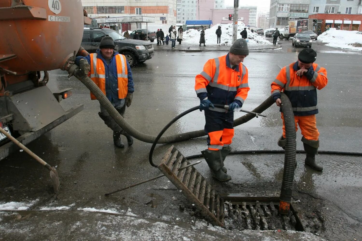 Водоканал Казань. Аварии на коммунальных системах. МУП Водоканал Казань Родина. Аварийная Водоканал Казань Советский район. Телефон аварийной водоканала казань