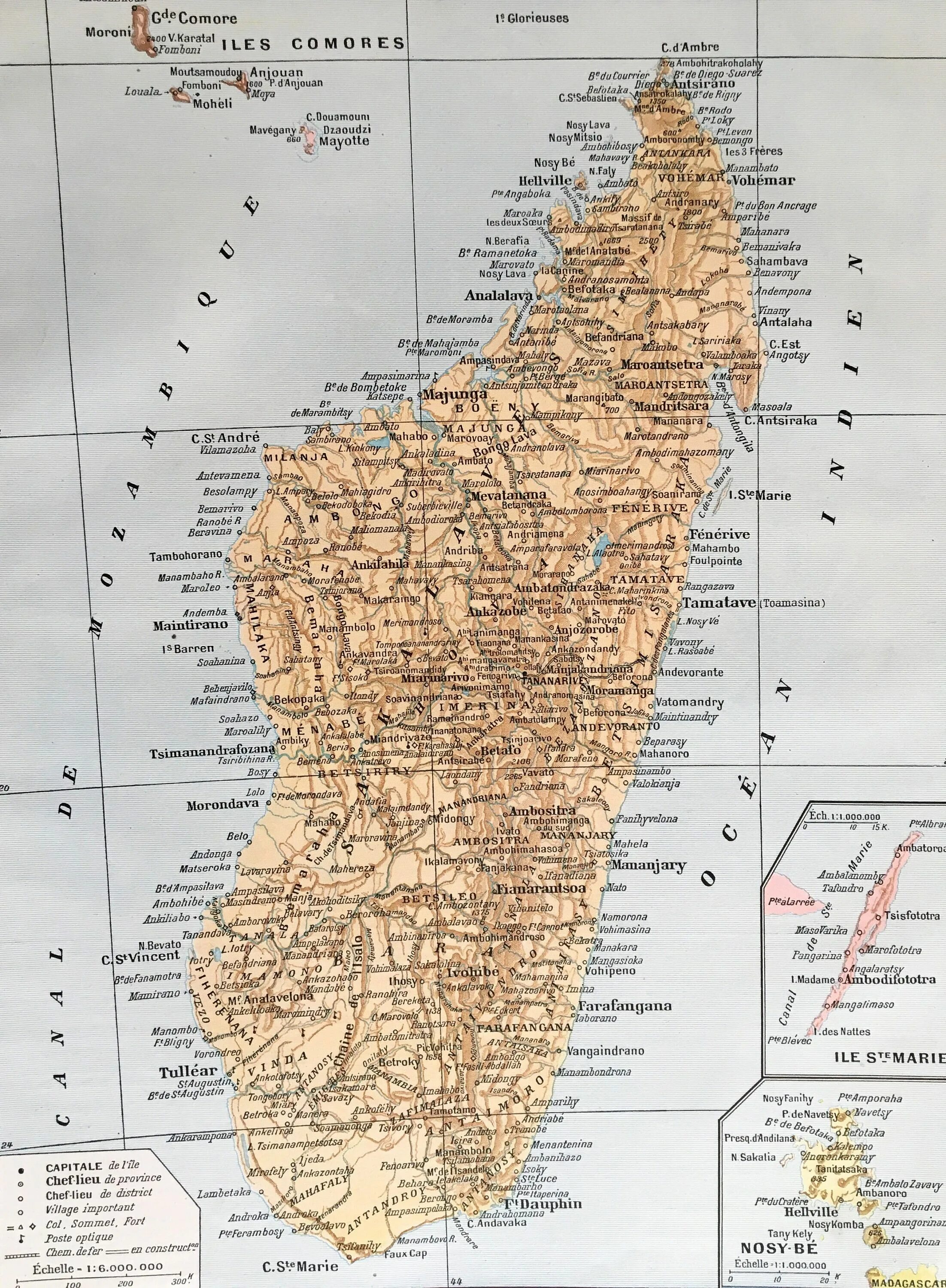 Остров Мадагаскар на физической карте. Остров Мадагаскар на карте. Подробная карта Мадагаскара.