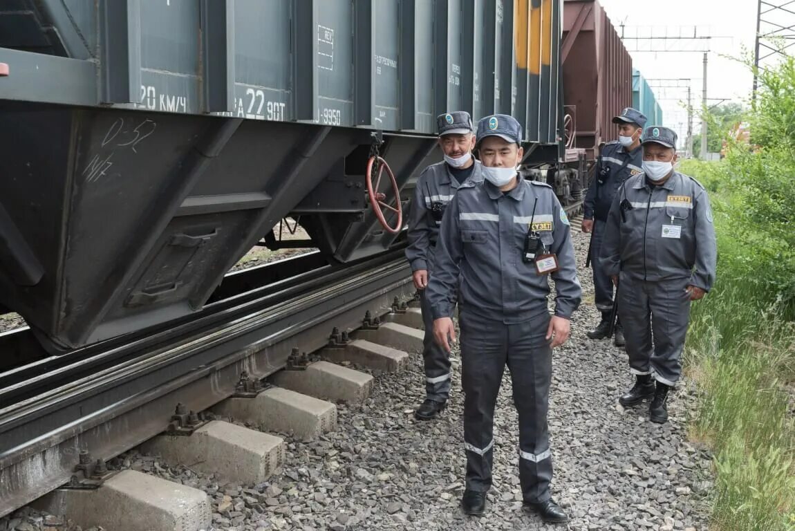 Охрана жд транспорта. ВЖДО охрана в Казахстане. ЖД охрана. Военизированная охрана. Военизированная Железнодорожная охрана.
