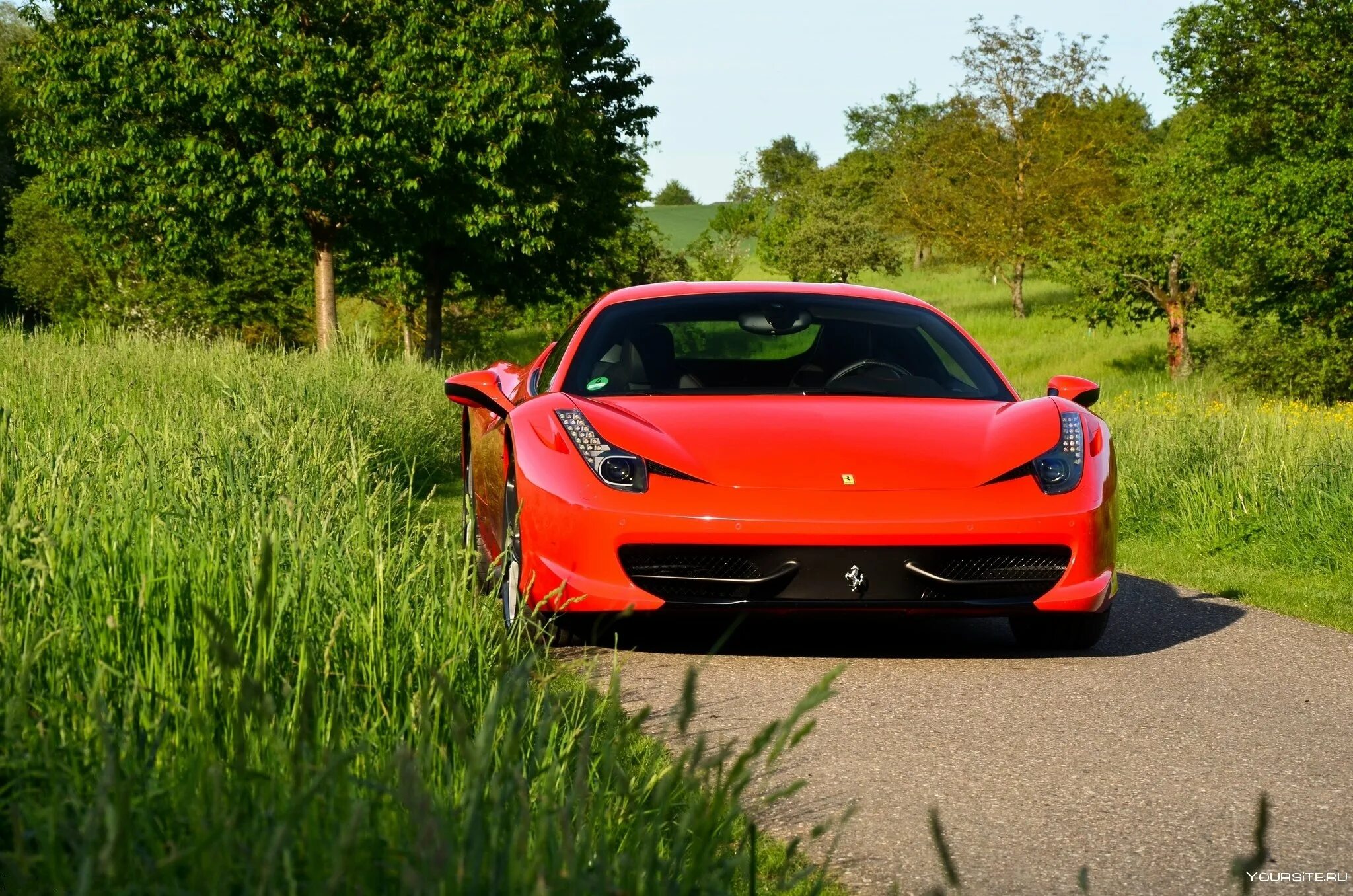 Красивые машины лето. Ferrari 458. Ferrari Италия 458 зеленая. Ferrari 458 Italia красная.