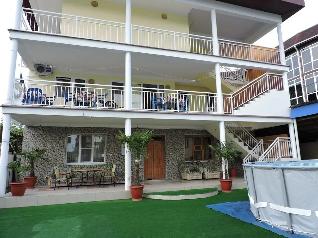 Лоо краснодарский край гостевой дом. Гостевой дом родина в лоо. Сайты гостевых домов в лоо. Гостевой дом агава сочи. Милоо отель в лоо.