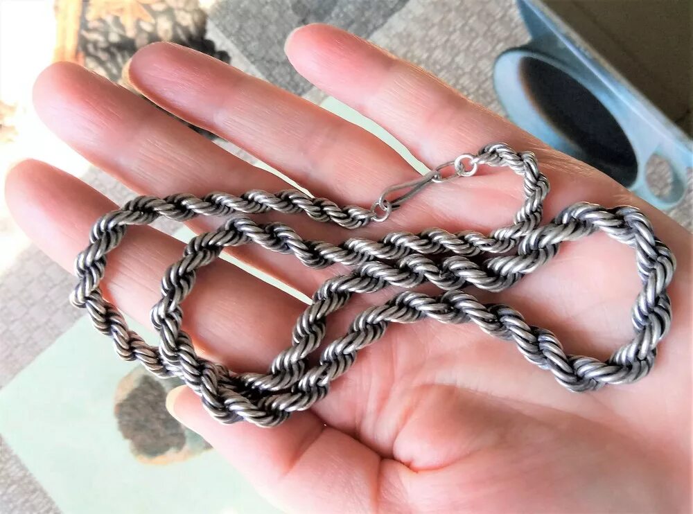 Красивые золотые цепочки женские. Цепочка золотая плетение жгут. Цепочка золотая жгутик 45. Sokolov цепь из золота 581070452. Плетение цепочки жгутик золотой.