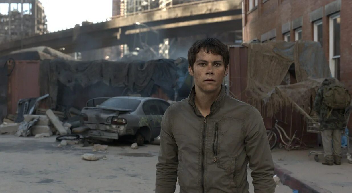 Maze runner 2. Бегущий в лабиринте: испытание огнём (2015). ,Tueob d KF,bhhbynt 2. Бегущий в лабиринте: испытание огнём Эйдан Гиллен.