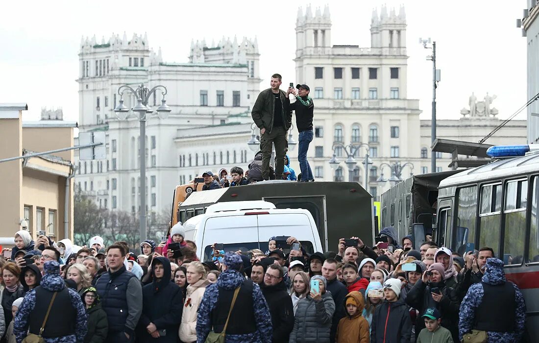 Парад день Победы 2022 Москва. Парад 9 мая 2022 в Москве. 9 Мая 2022 года Москва. 9 Мая 2022 года красная площадь. Парад 2022 года