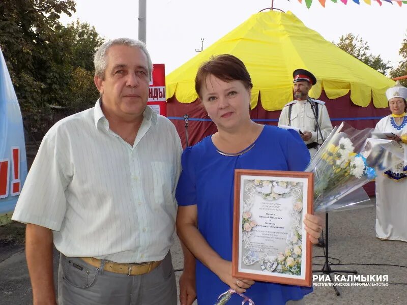 Погода в яшалте на 14 дней. Село Яшалта Республика Калмыкия. Яшалта население. Известные люди в селе Яшалта. Калмыкия село Яшалта фото.