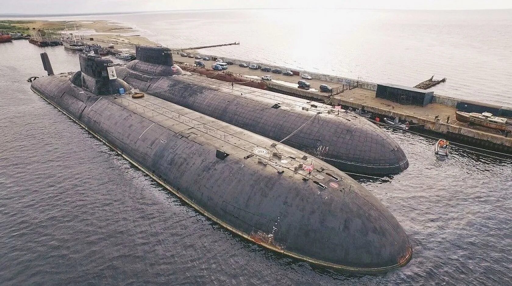 Атомные подводные лодки в мире. Подводные лодки проекта 941 «акула». Лодка акула 941. Атомная подводная лодка акула 941. Российская подлодка проекта 941 «акула».