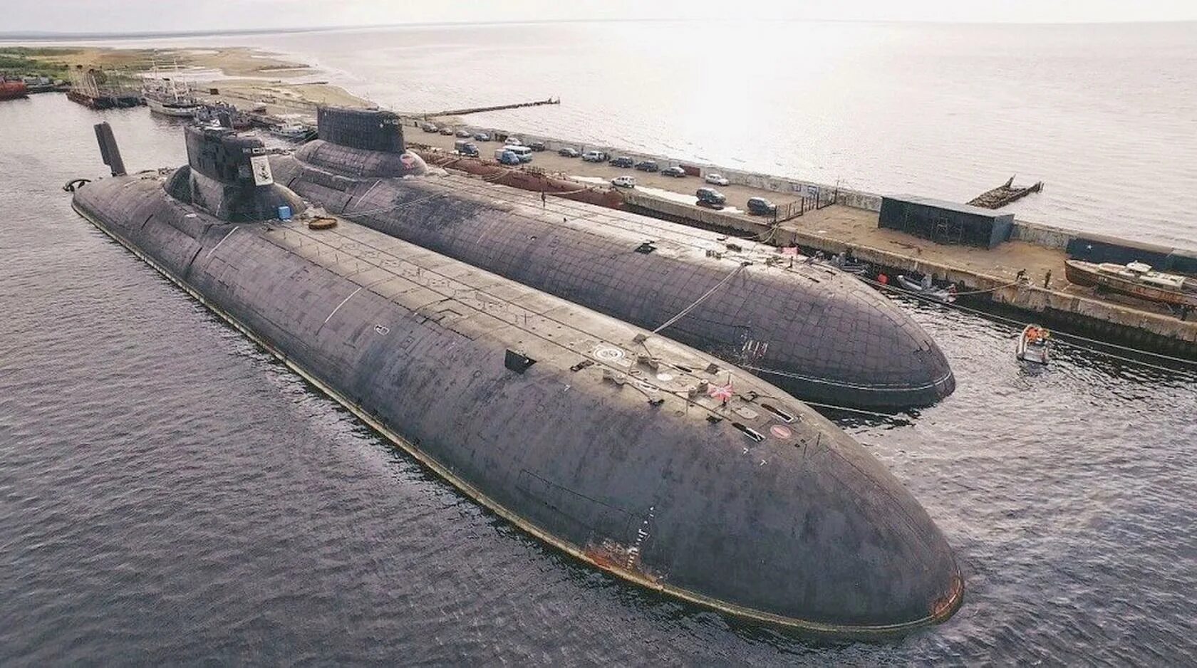 Апл акула проекта 941. Проект 941 подводная лодка. Высота самой большой подводной лодки. Высота самой большой подводной лодки. Подводная лодка акула проект 941 внутри.