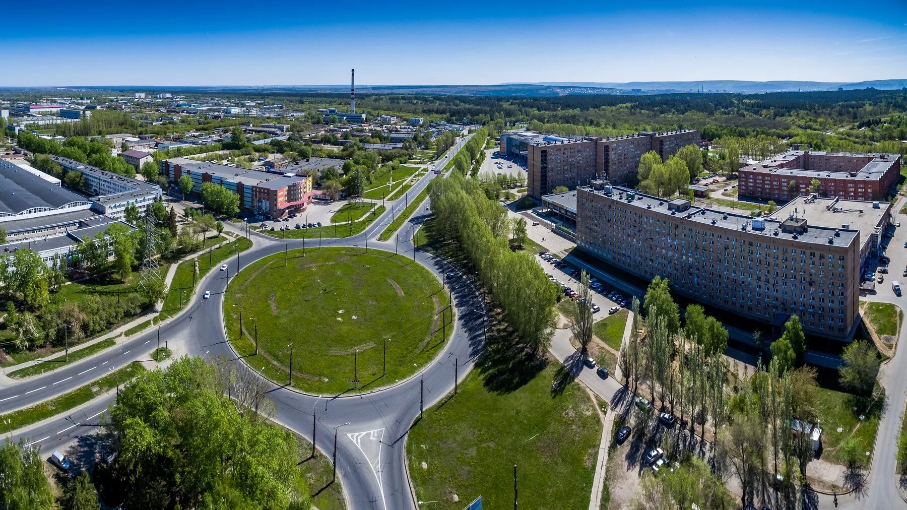 Ти тольятти. Парк Татищева Тольятти. Городской округ Тольятти. Тольятти Комсомольский. Архитектурный комплекс созидатели города Тольятти.