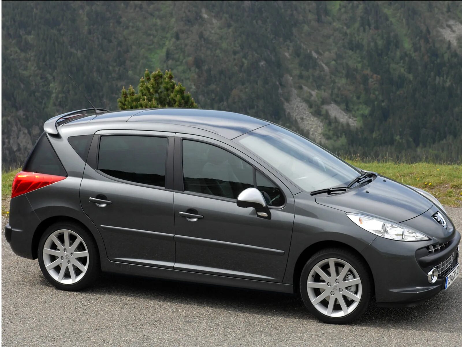 Peugeot 207 SW. Peugeot 207 универсал. Peugeot 207 универсал 2008. Пежо 207 св универсал. Пежо универсал отзывы