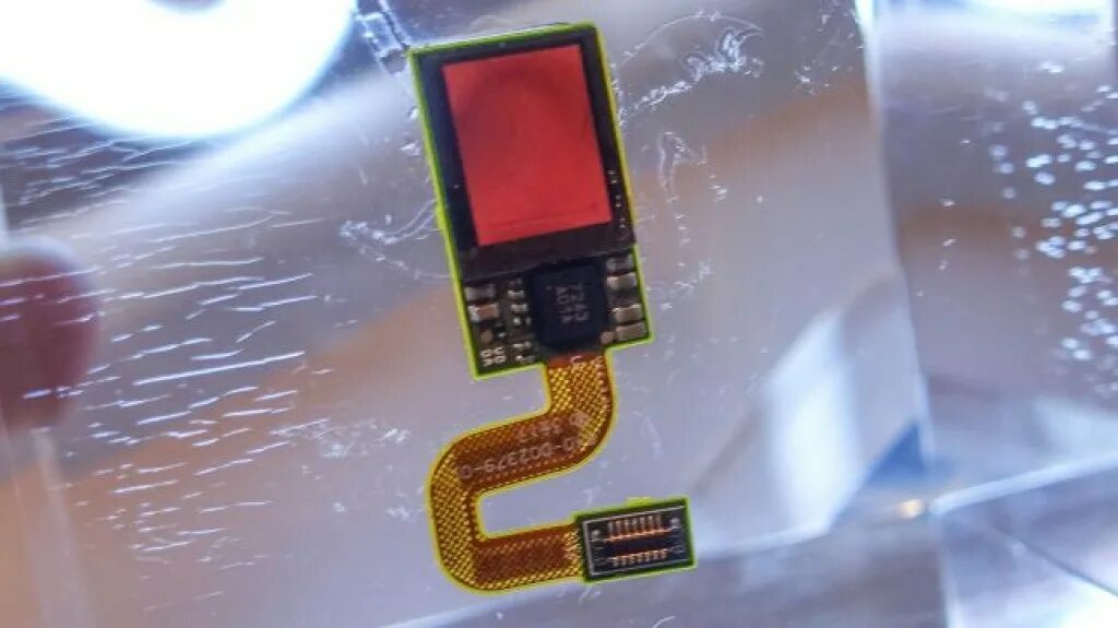 Включается сканер. Подэкранный сканер отпечатков. Оптический сканер отпечатка пальца JM - 101b. Оптический сканер отпечатков Samsung. Сканер отпечатков встраиваемый ip67.