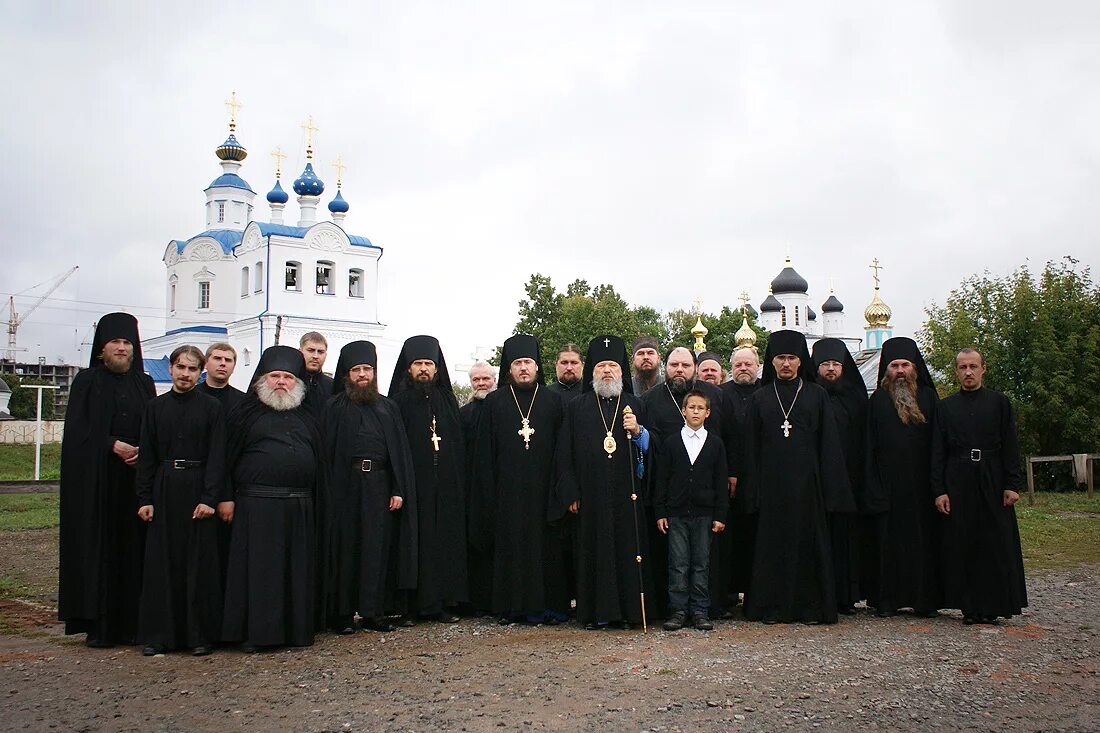 Сайт свято успенского монастыря. Свято-Успенский монастырь (орёл). Свято-Успенский мужской монастырь Орловской епархии. Свято-Успенский мужской монастырь Орел насельники. Корсунь монастырь Орловская.