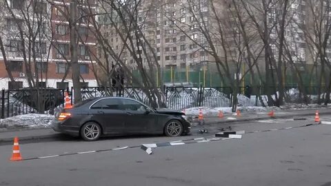 Мерседес сбивается время