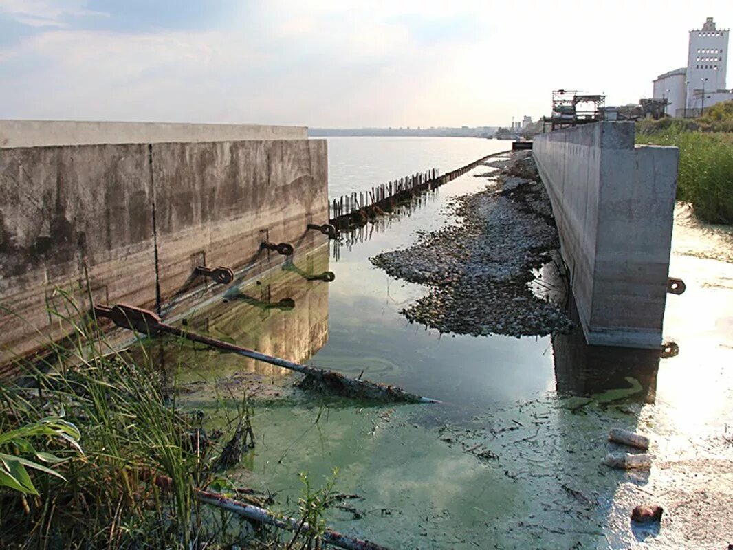 Стоки гор воды