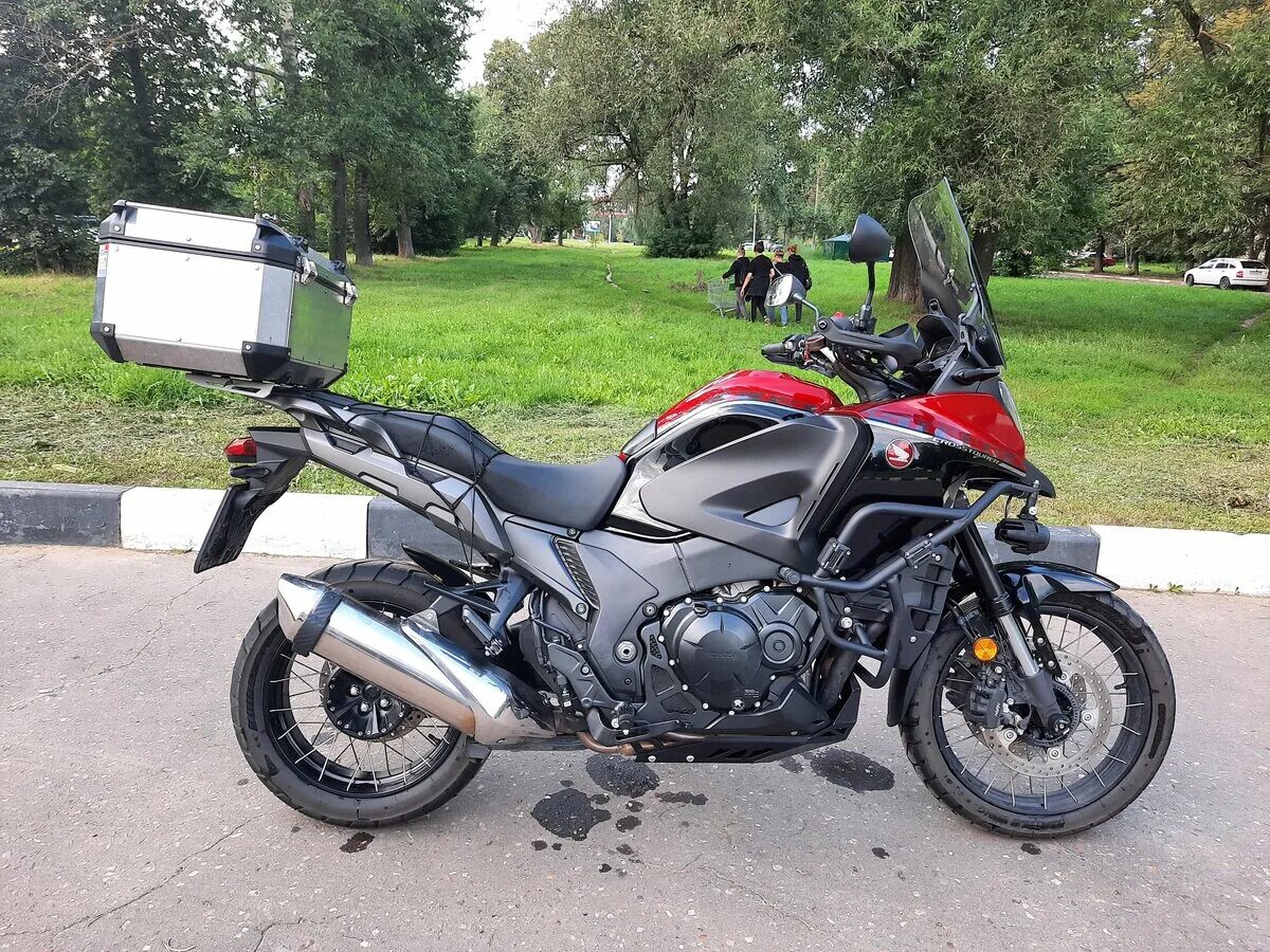 Vfr1200x Crosstourer. Honda vfr1200x Crosstourer 2017. Honda VFR 1200 Crosstourer. Хонда турэндуро 1200.