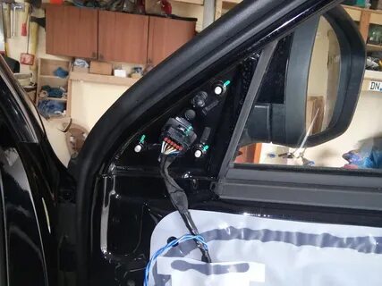 Дверь geely atlas